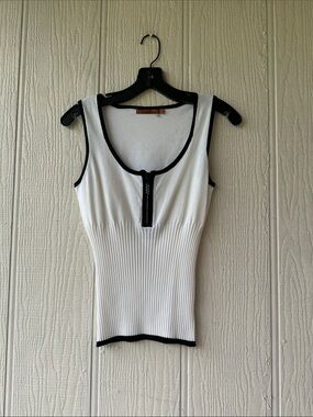 Belldini Sleeveless Top